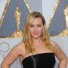Kate Winslet - Photocall de la 88ème cérémonie des Oscars au Dolby Theatre à Hollywood. Le 28 février 2016