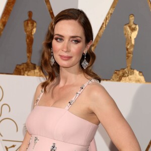 Emily Blunt (enceinte) - Photocall de la 88ème cérémonie des Oscars au Dolby Theatre à Hollywood. Le 28 février 2016