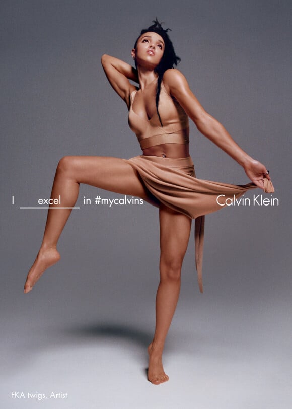 FKA twigs figure sur la nouvelle campagne publicitaire de Calvin Klein.