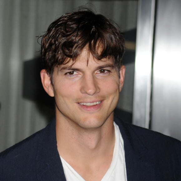 Ashton Kutcher à la Premiere du film "Jobs" a New York, le 8 aout 2013.