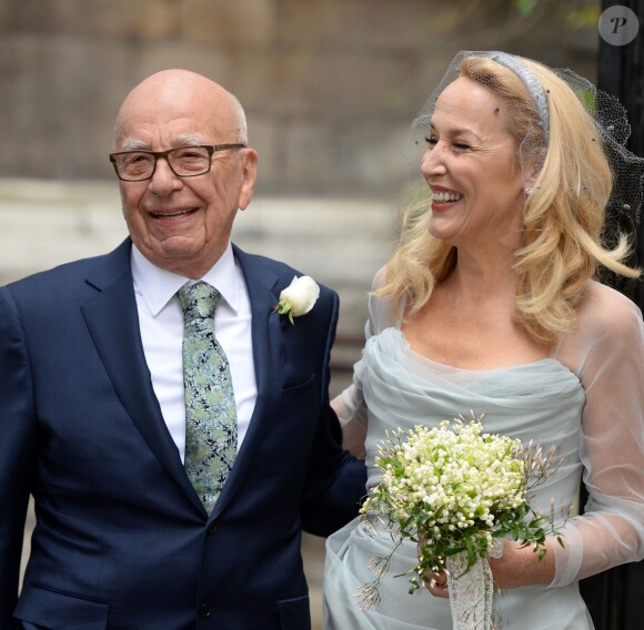 Rupert Murdoch et Jerry Hall, heureux mariés à St Bride's Church. Londres, le 5 mars 2016.