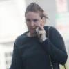Exclusif - Lena Dunham téléphone dans la rue à Los Angeles le 1er mars 2016. © CPA / Bestimage