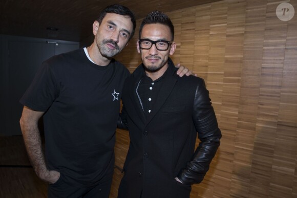 Semi-exclusif - Riccardo Tisci et Hidetoshi Nakata - Backstage du défilé de mode "Givenchy", collection prêt-à-porter automne-hiver 2016-2017 à Paris le 6 mars 2016. © Olivier Borde/Bestimage