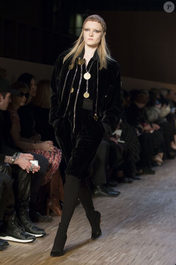 - Défilé de mode Givenchy collection prêt-à-porter Automne Hiver 2016/2017 lors de la fashion week à Paris, le 6 mars 2016. © Olivier Borde/Bestimage  Catwalk - Givenchy show as part of the Paris Fashion Week Womenswear Fall Winter 2016/2017 on March 6th, 2016 in Paris, France.06/03/2016 - Paris