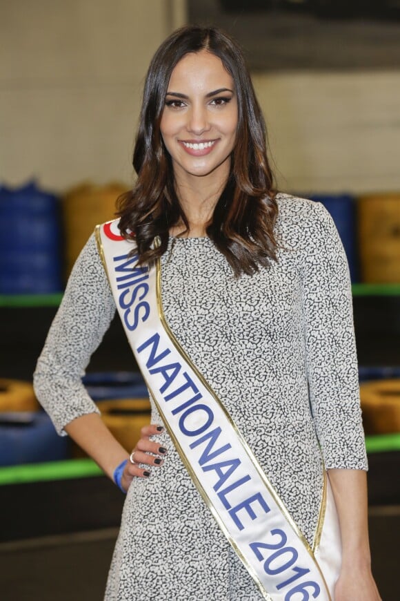 Eugénie Journée (Miss Nationale 2016), lors de l'opération Une course pour la vie, manifestation de karting au profit de l'Association Gregory Lemarchal, à Wissous, le 6 mars 2016. © Philippe Doignon