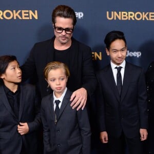 Brad Pitt, Maddox Jolie-Pitt, Pax Jolie-Pitt et Shiloh Jolie-Pitt à la première du film "Unbroken" à Hollywood, le 15 décembre 2014