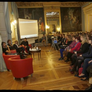 Exclusif - Juliette Dumas (Fondatrice de la Shine Academy), Carole Colin (Ambassadrice du crémant), Carine Jonrond (Directrice adjointe du centre pénitencier de Villepinte), Cristina Cordula (Conseillère en image) - Débat de personnalités organisé dans le cadre de la Journée de la Femme par Rachida Dati à la Mairie du VIIème arrondissement à Paris. Le 8 mars 2016 © Alain Guizard / Bestimage