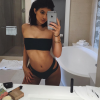 Kylie Jenner imite sa soeur Kim Kardashian en publiant une selfie d'elle en lingerie dans sa salles de bain. Photo publiée sur Instagram, le 9 mars 2016.