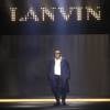 Alber Elbaz - Défilé Lanvin prêt-a-porter printemps-été 2016 à Paris le 1 octobre 2015.