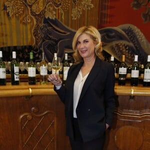 Exclusif - L'actrice Française Michèle Laroque, présidente et marraine du jury de la 11ème édition du Trophée Top Vin 2016