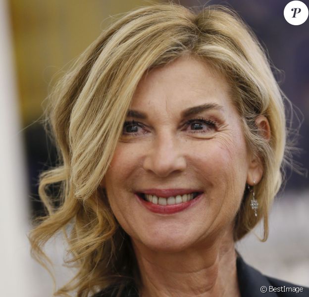 Exclusif - L'actrice Française Michèle Laroque, présidente et marraine du jury de la 11ème édition du Trophée Top Vin 2016