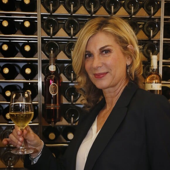 Exclusif - L'actrice Française Michèle Laroque, présidente et marraine du jury de la 11ème édition du Trophée Top Vin 2016