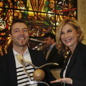 Exclusif - L'actrice Française Michèle Laroque, présidente et marraine du jury de la 11ème édition du Trophée Top Vin 2016 et Frédéric Roubineau