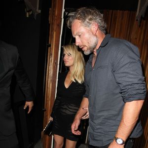 Jessica Simpson et son mari Eric Johnson à la sortie du club "The Nice Guy" à West Hollywood, le 19 février 2016.