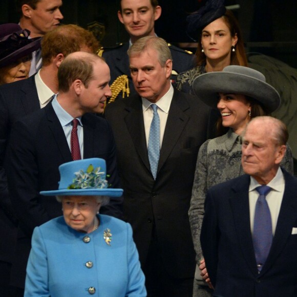 La reine Elizabeth II, le prince Philip, le prince William, Kate Middleton, le prince Harry et prince Andrew en à l'abbaye de Westminster, le 14 mars 2016, pour le service du Commonwealth Day.