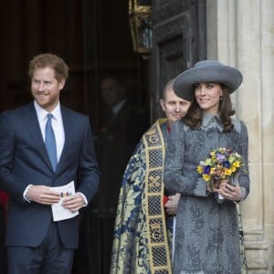 La duchesse Catherine quittantl'abbaye de Westminster, le 14 mars 2016, après le service du Commonwealth Day.