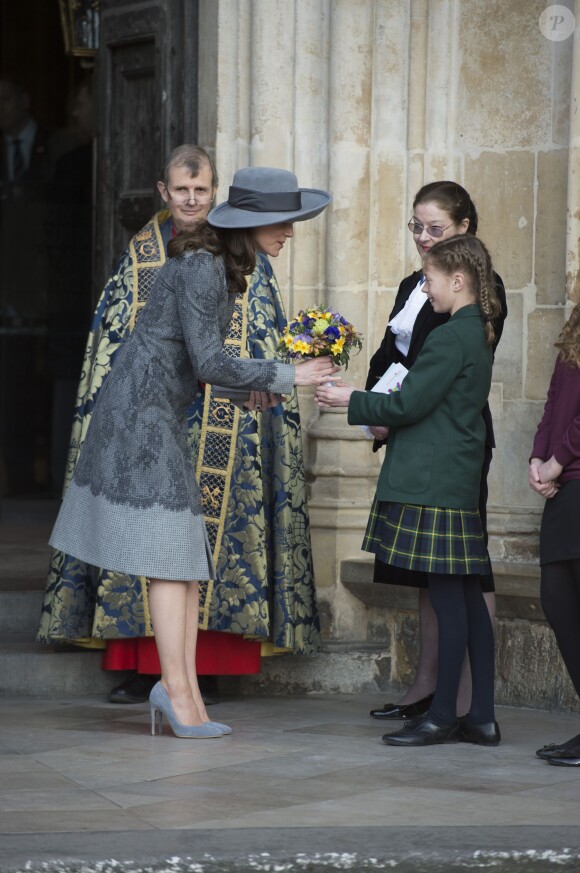 Kate Middleton à la sortie de l'abbaye de Westminster, le 14 mars 2016, après le service du Commonwealth Day.