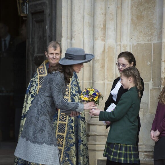 Kate Middleton à la sortie de l'abbaye de Westminster, le 14 mars 2016, après le service du Commonwealth Day.