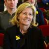 Claire Chazal lors de l'opération "Une jonquille pour Curie" à la mairie du Vème arrondissement, le 15/03/2016 - Paris