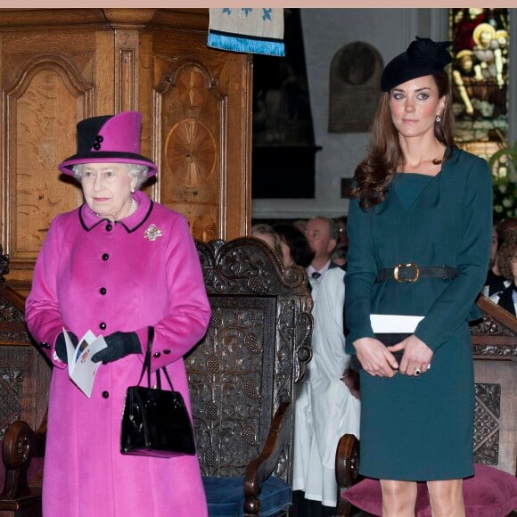 Kate Middleton et la reine Elizabeth II en visite à Leicester le 8 mars 2012. "Le moment le plus marquant" de la carrière royale de la duchesse de Cambridge.