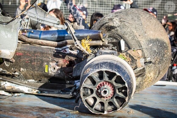Ce qu'il reste de la McLaren de Fernando Alonso après son accident lors du Grand Prix d'Australie, le 20 mars 2016 à Melbourne.