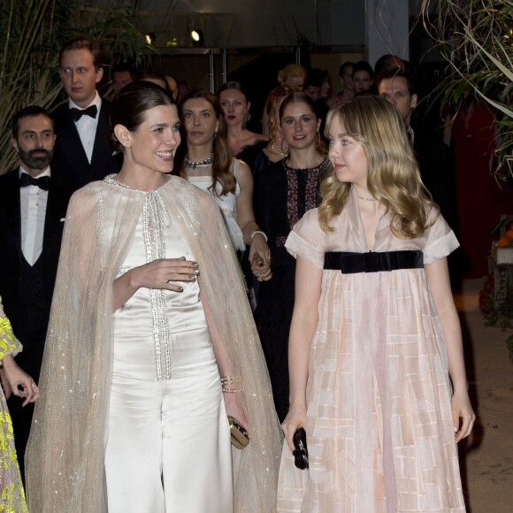 Charlotte Casiraghi et sa soeur la princesse Alexandra de Hanovre lors du 62e Bal de la Rose dans la Salle des Etoiles du Sporting de Monte Carlo, le 19 mars 2016, sur le thème de Cuba. Une grande première pour Alexandra, 16 ans... © Palais princier / Luc Castel / Monte Carlo Société des Bains de Mer via Bestimage