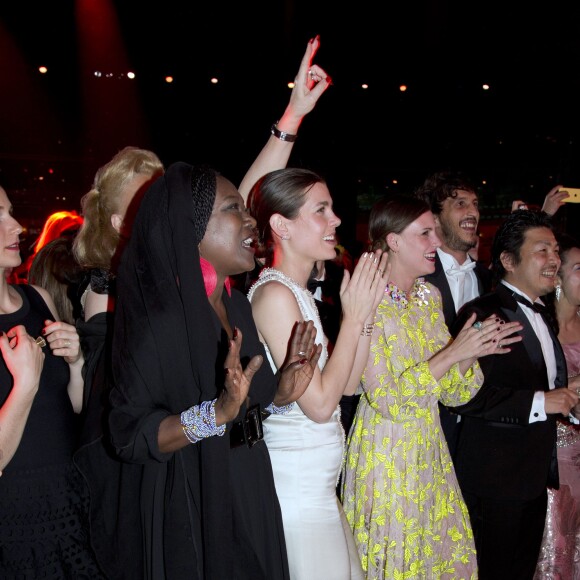 Charlotte Casiraghi a visiblement été conquise par les musiciens lors du 62e Bal de la Rose sur le thème de Cuba, le 19 mars 2016 au Sporting de Monte-Carlo. © Palais princier / Luc Castel / Monte Carlo Société des Bains de Mer via Bestimage