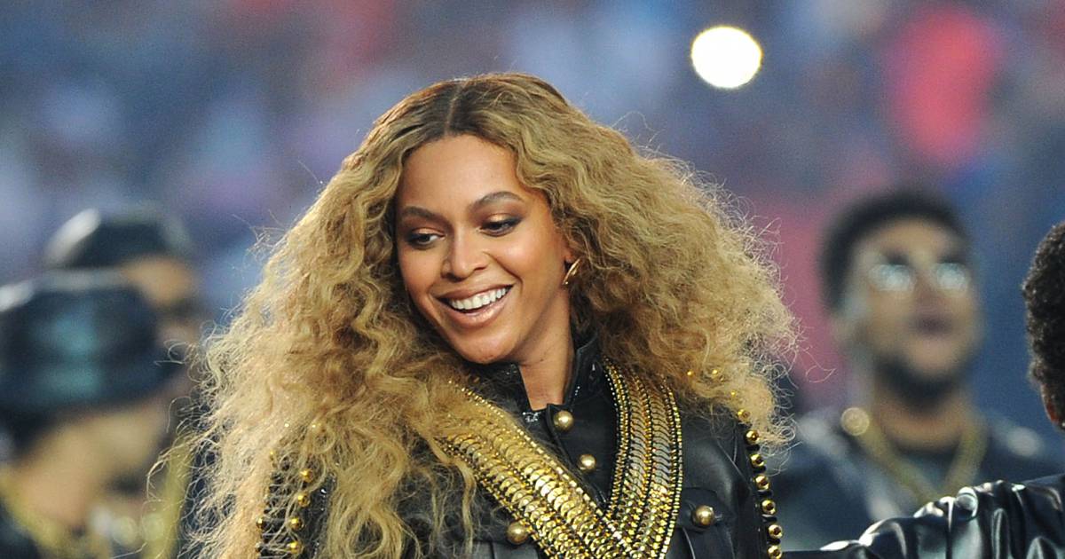 Beyonce lors du Super Bowl à Santa Clara, le 7 février 2016 - Purepeople