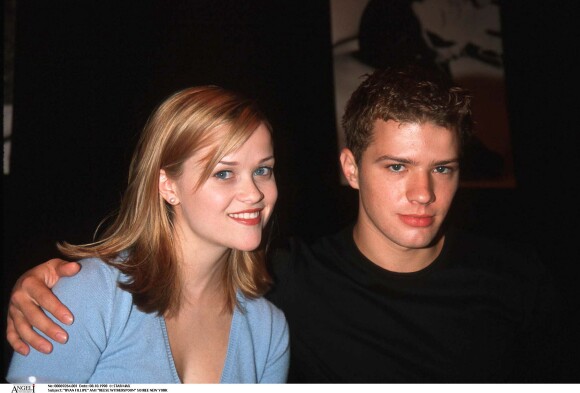 Reese Witherspoon et Ryan Phillippe à New York en 1998