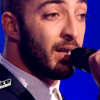 Clément Verzi et Sofiane s'affrontent dans The Voice 5, le 2 avril 2016 sur TF1.