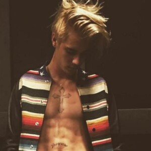Justin Bieber torse nu sur Instagram