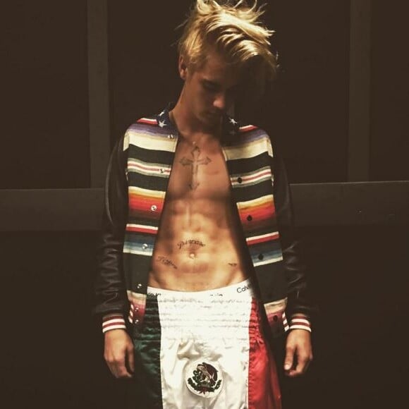 Justin Bieber torse nu sur Instagram