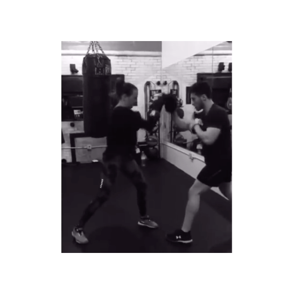 Pauline Ducruet en pleine séance de boxe à New York, image extraite d'une vidéo publiée sur Instagram début avril 2016.