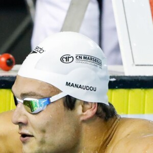 Florent Manaudou se qualifie sur 50m devant Frédérick Bousquet lors des Championnats de France de natation à Montpellier, le 3 avril 2016.
