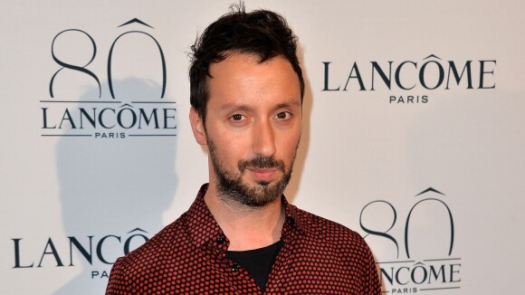 Anthony Vaccarello : La Maison Yves Saint Laurent présente son nouveau D.A. !