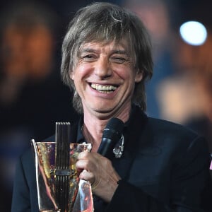 Jean-Louis Aubert aux Victoires de la Musique au Zénith de Paris le 13 février 2015