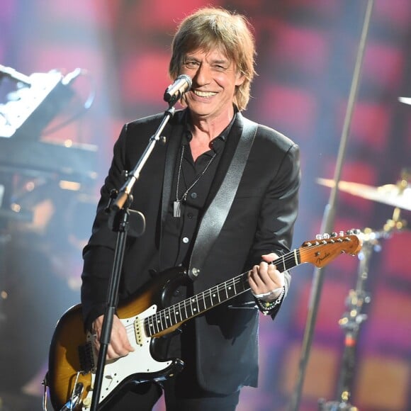 Jean-Louis Aubert aux Victoires de la Musique au Zénith de Paris le 13 février 2015