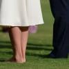 Abîmés, les pieds de la duchesse Catherine ont focalisé l'attention... Kate Middleton, duchesse de Cambridge, a dû se déchausser pour arpenter pieds nus le jardin de Gandhi au musée (Gandhi Smriti) qui lui est dédié à New Delhi et où se trouve le mémorial érigé à l'endroit de son assassinat, le 11 avril 2016 dans le cadre de sa tournée royale en Inde avec le prince William.