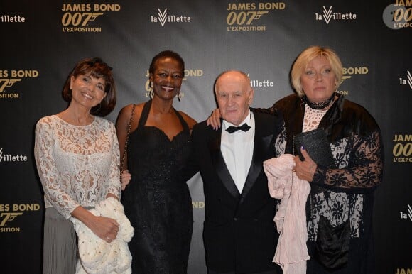 Rémy Julienne, Catherine Serre, Nicaise Jean Louis, Béatrice Libert, Irka Bochenko - Vernissage de "James Bond 007 l'exposition - 50 ans de style Bond" à la grande Halle de la Villette à Paris, le 14 avril 2016. © Veeren/Bestimage