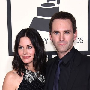 Courteney Cox et Johnny McDaid à la cérémonie des Grammy Awards à Los Angeles le 8 février 2015