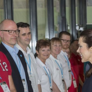 Le prince Frederik et la princesse Mary de Danemark ont assisté ensemble à un tournoi de qualification olympique pour les épreuves de natation à Copenhague, le 15 avril 2016.