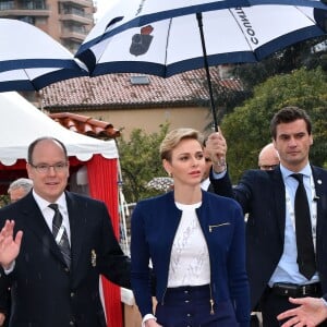 Le prince Albert II de Monaco et la princesse Charlene à leur arrivée au Monte-Carlo Rolex Masters 2016 pour la finale opposant Rafael Nadal et Gaël Monfils au Monte-Carlo Country Club à Roquebrune-Cap-Martin, le 17 avril 2016. © Bruno Bebert/Bestimage