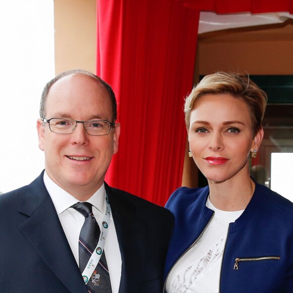 Le prince Albert II de Monaco et la princesse Charlene posent lors de la finale du Monte-Carlo Rolex Masters 2016 opposant Rafael Nadal et Gaël Monfils au Monte-Carlo Country Club à Roquebrune-Cap-Martin, le 17 avril 2016. © Olivier Huitel/pool restreint Monaco/Bestimage