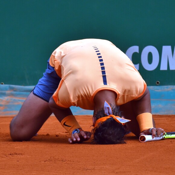 Rafael Nadal a battu Gaël Monfils 5-7/7-5/6-0 lors de la finale du Monte-Carlo Rolex Masters 2016 au Monte-Carlo Country-Club à Roquebrune-Cap-Martin, le 17 avril 2016. © Bruno Bebert/Bestimage