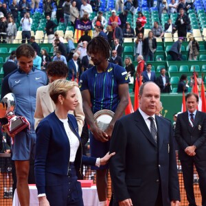 Le prince Albert II de Monaco et la princesse Charlene ont félicité Rafael Nadal pour sa victoire en finale du Monte-Carlo Rolex Masters 2016 face à Gaël Monfils au Monte-Carlo Country Club à Roquebrune-Cap-Martin, le 17 avril 2016. © Bruno Bebert/Bestimage