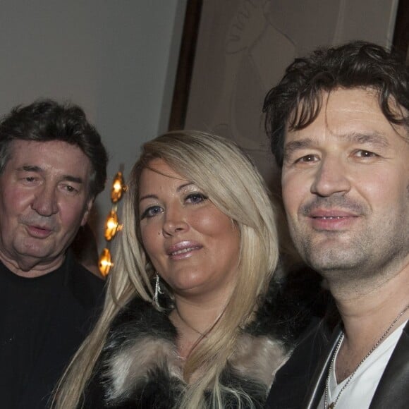 Pascal Danel, Loana Petrucciani et Jean-Pierre Danel - Jean-Pierre Danel reçoit son disque d'or du DVD pour "Guitar Tribute" lors d'une soirée à l'hôtel Burgundy à Paris, le 7 avril 2016. © Perusseau/Bestimage