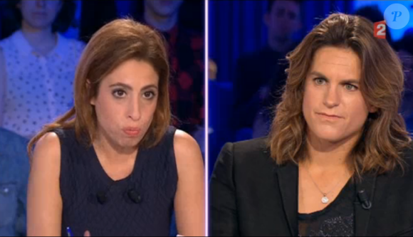 Face à Léa Salamé Amélie Mauresmo parle de son coming out dans "On n'est pas couché" sur France 2, le 23 avril 2016.