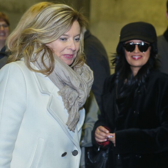 Valérie Trierweiler et Lââm au lancement de la campagne "Vacances pour tous 2016" du Secours Populaire à la gare Montparnasse à Paris, le 26 avril 2016
