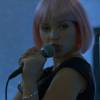 Scarlett Johansson chante chez Karaoke-Kan dans Lost In Translation.
