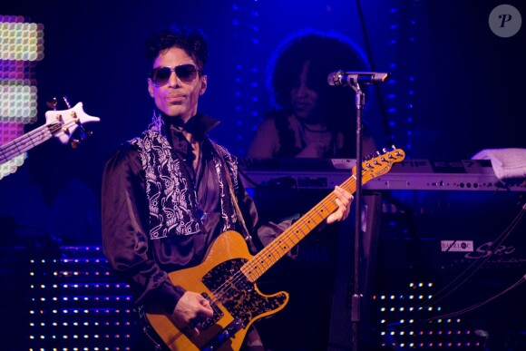 Prince en concert au Palais Club à Cannes le 26 juillet 2010